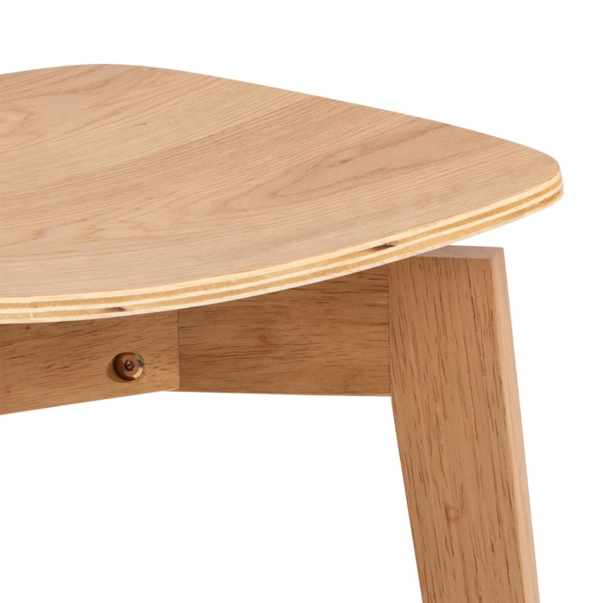 Roxby Round Dining Table in Oak 140x140cm includes 4 Roxby Dining Chairs in Oak