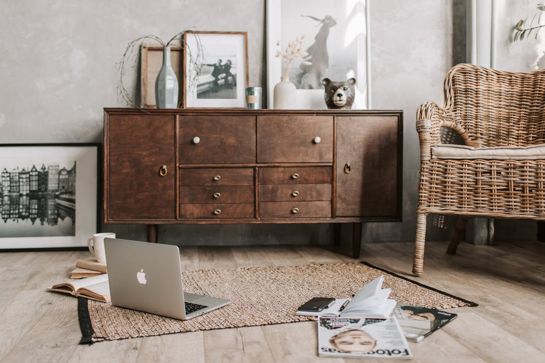 Blending Contemporary Designs with Natural Wood