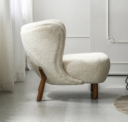 Lilla Petra Lounge Chair, Short Hair, Boucle