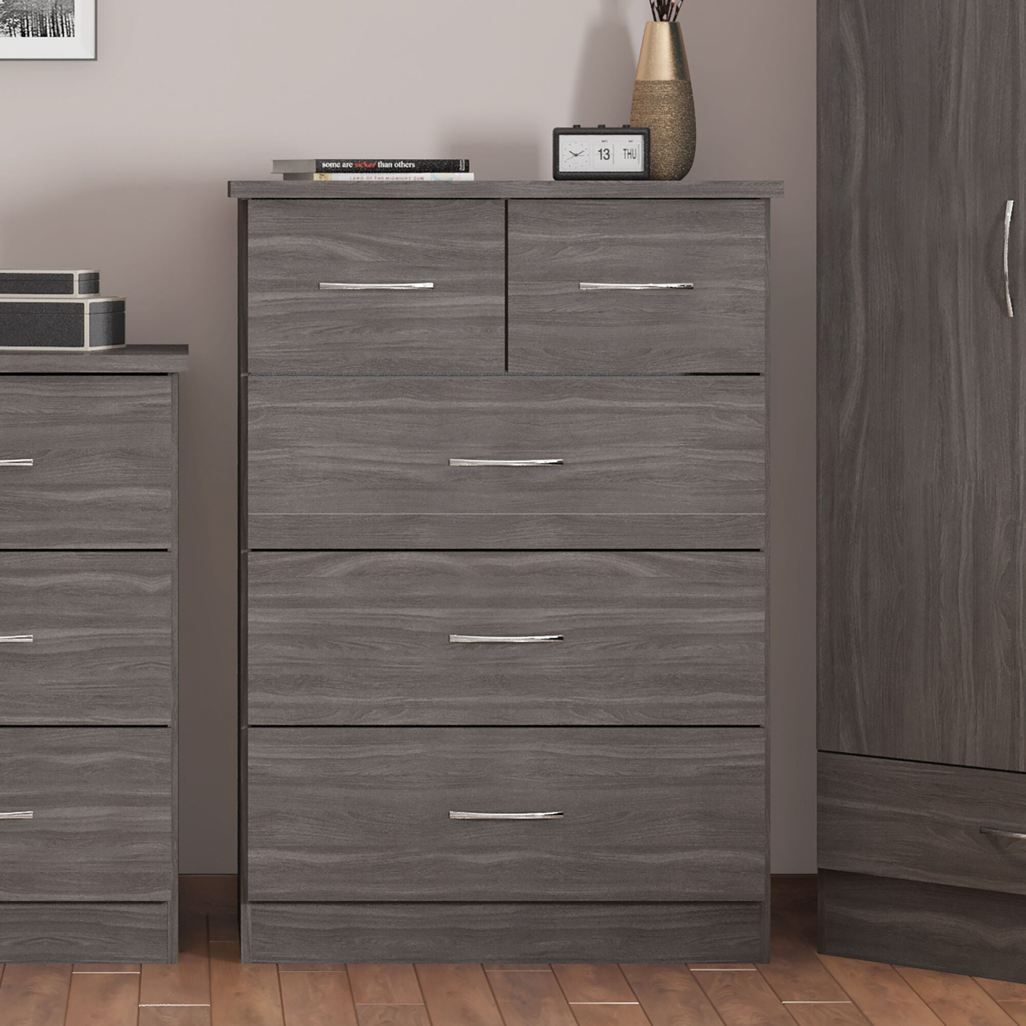 Nevada 3+2 Drawer Chest - Black Wood Grain