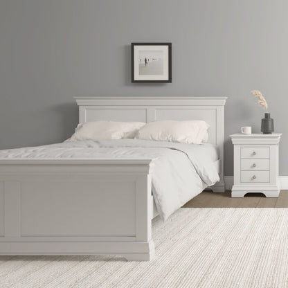 Bordeaux 4'6" High End Bed - Ivory