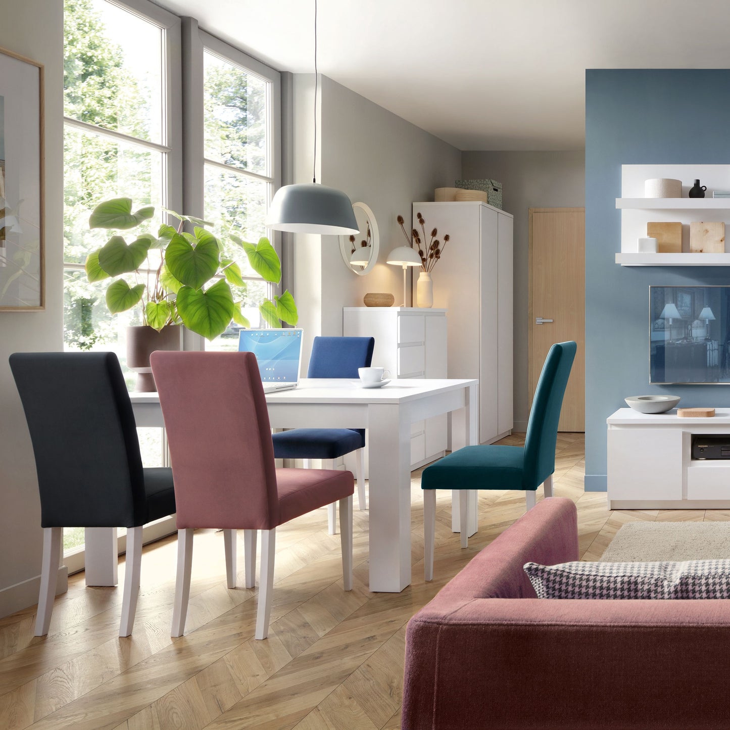 Fribo Extending Dining Table 140-180cm in White