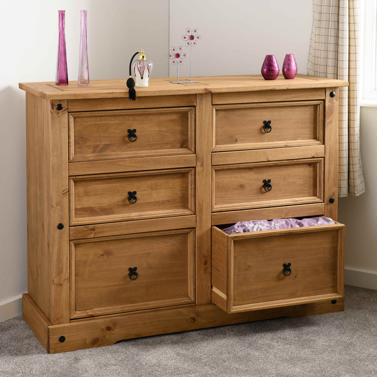 Corona 6 Drawer Chest – Distressed Waxed Pine, Ample Storage