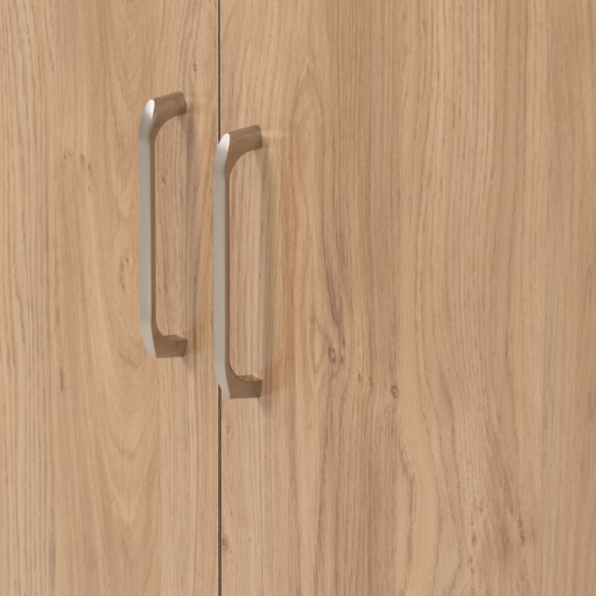 Dakota 3 Door Wardrobe – Oak Effect