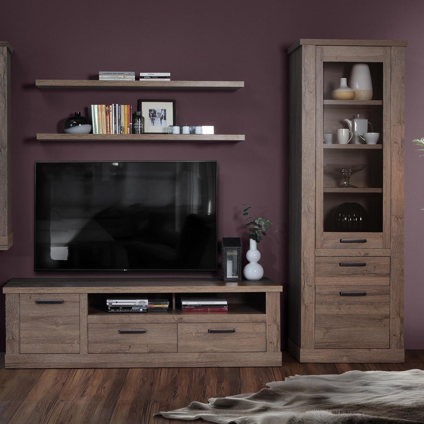 Corona 2 Door 1 Drawer 3 Shelves Narrow Display Cabinet in Tabak Oak