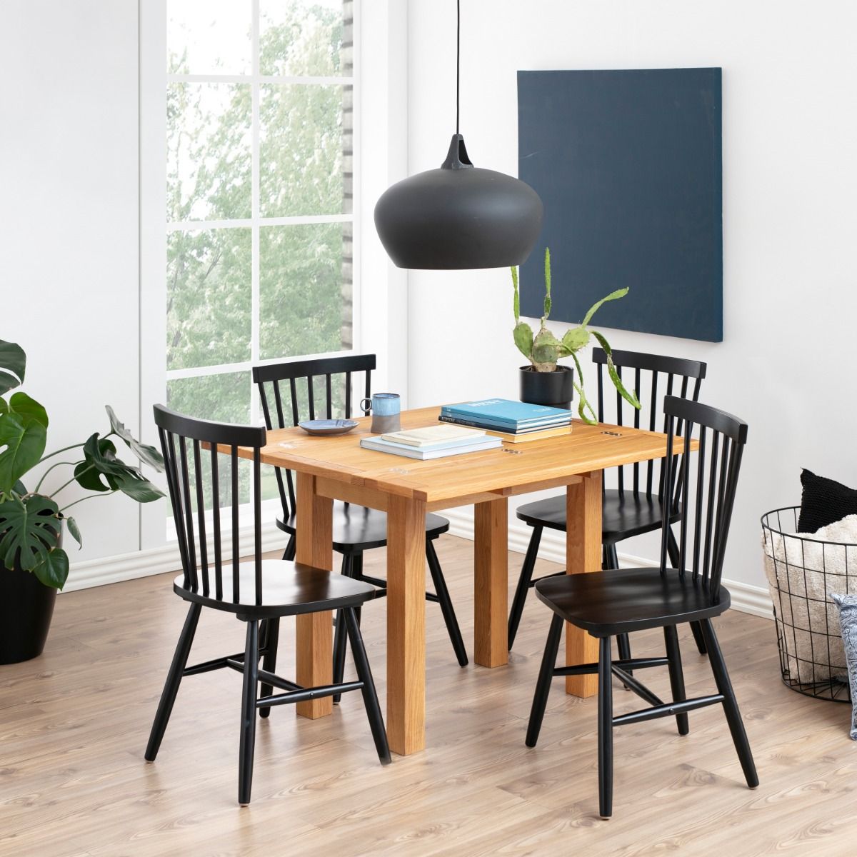 Kenley Extending Dining Table in Oak 45-90cm includes 4 Riano Dining Chairs in Black