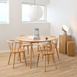 Nagano Round Dining Table in Oak 120x120cm includes 4 Ida Dining Chairs in Oak