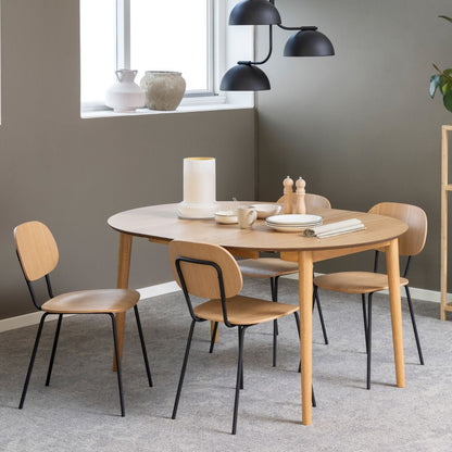 Montreux Round Extending Dining Table in Oak 154-115cm