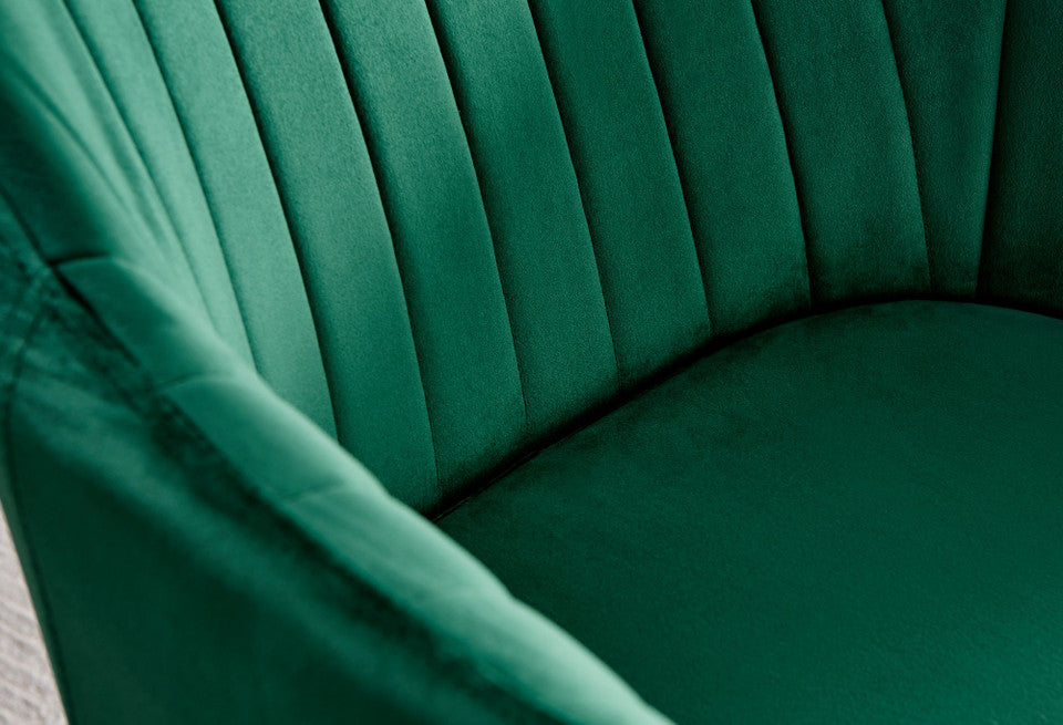 Carson White Marble Effect Dining Table & 4 Calla Black Leg Chairs