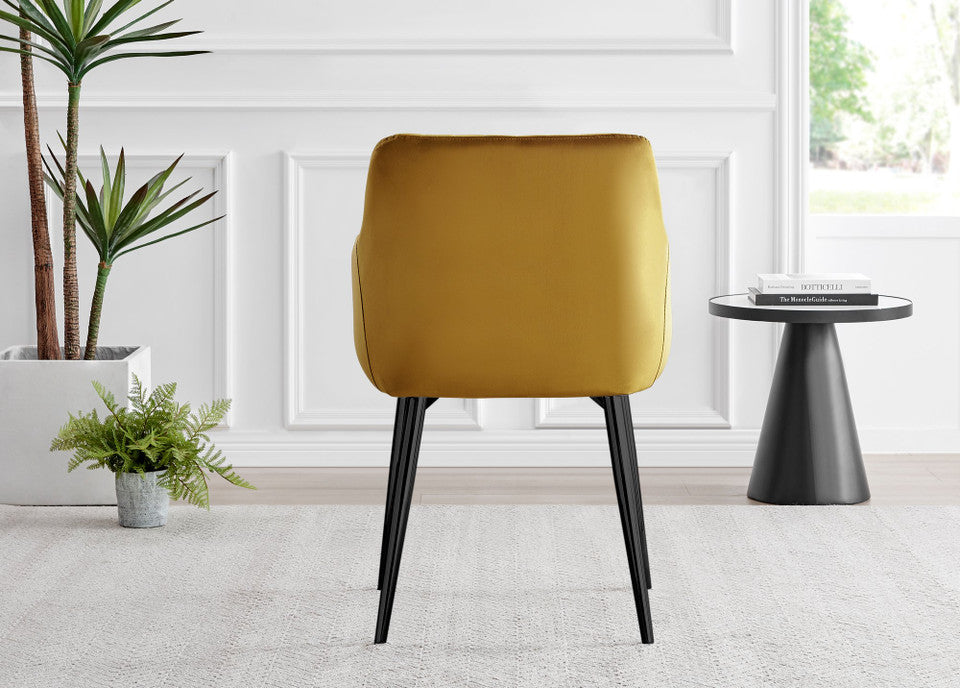 Novara Grey Concrete Effect Black Leg Round Dining Table & 4 Calla Black Leg Chairs