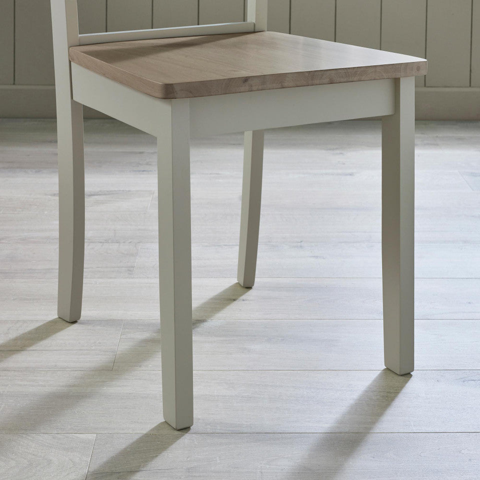 Bude Grey Round Wooden Dining Table & 4 Millford Chairs