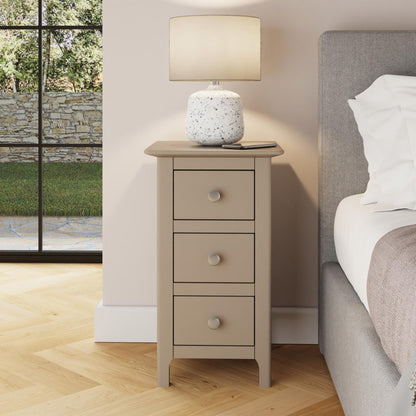 Palma 3 Drawer Bedside Cabinet – Stylish Putty Finish