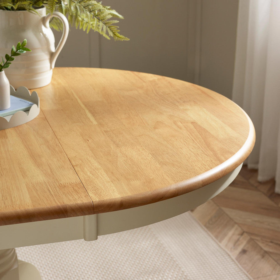 Padstow Cream Wooden Extending Dining Table & 4 Belgravia Chairs