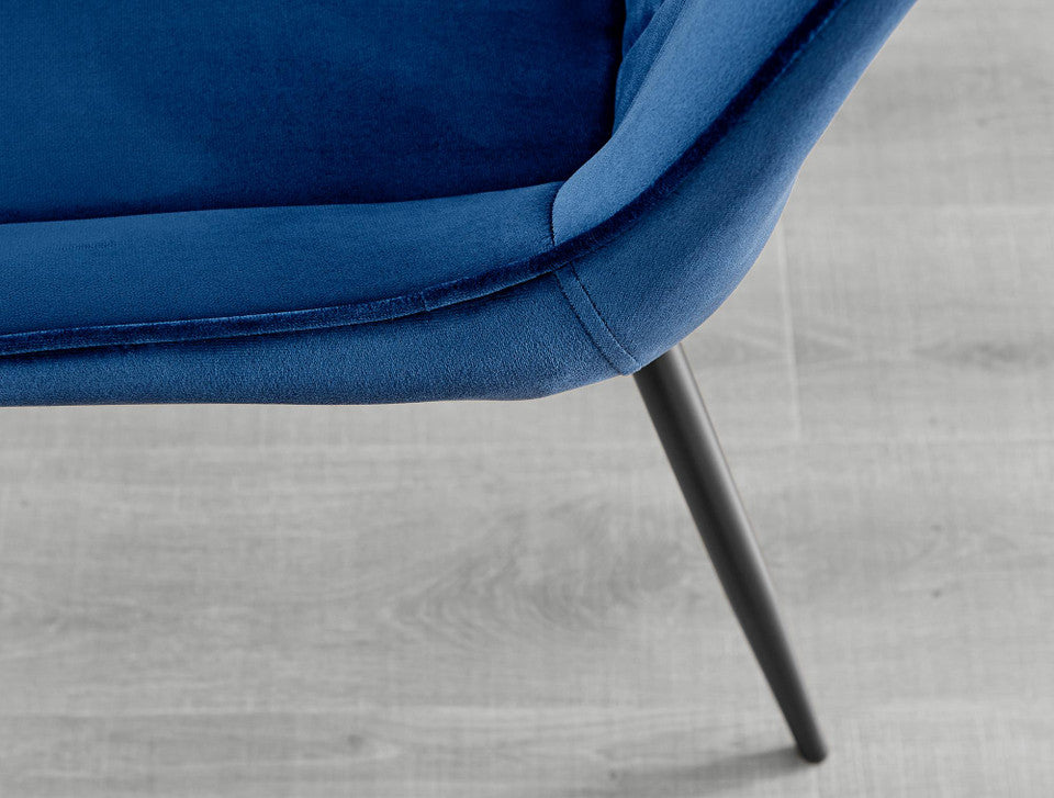 Imperia 4 Black Dining Table and 4 Pesaro Black Leg Chairs