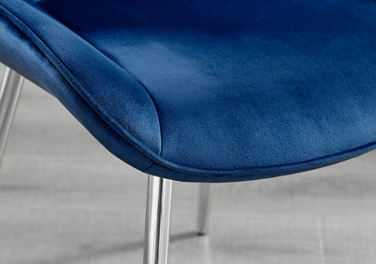 Leonardo 4 Table and 4 Pesaro Silver Leg Chairs