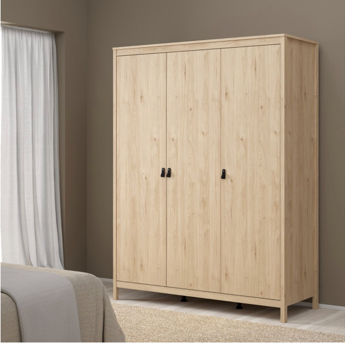 Barcelona 3 Piece Bedroom Furniture Set 5 Drawer Chest 3 Door Wardrobe in Jackson Hickory Oak