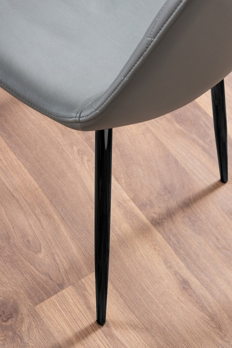 Novara Black Leg Round Glass Dining Table & 4 Corona Black Leg Chairs