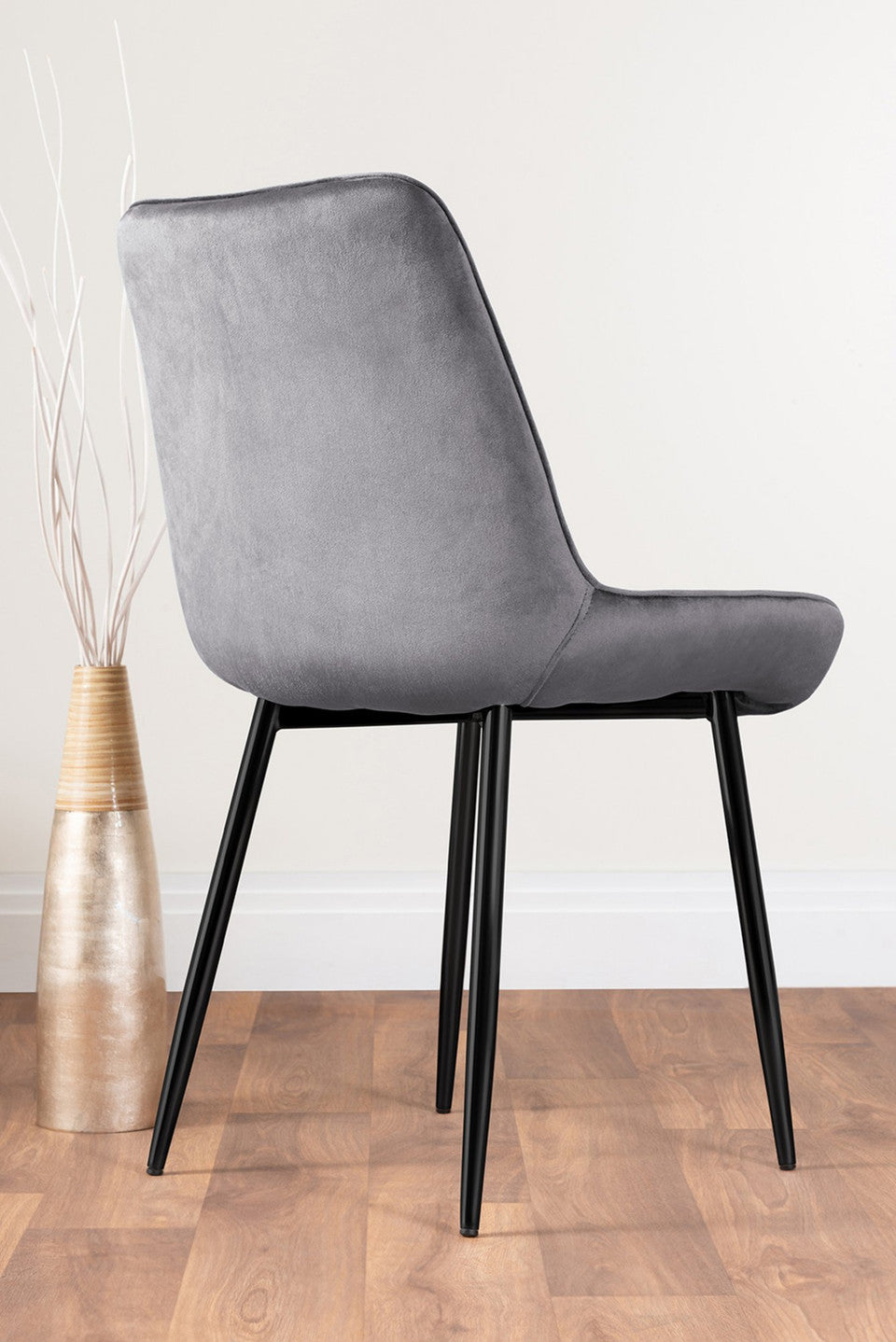 Novara Black Leg Round Glass Dining Table & 4 Pesaro Black Leg Chairs