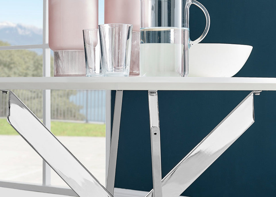 Novara White High Gloss Round Dining Table & 4 Milan Chrome Leg Chairs