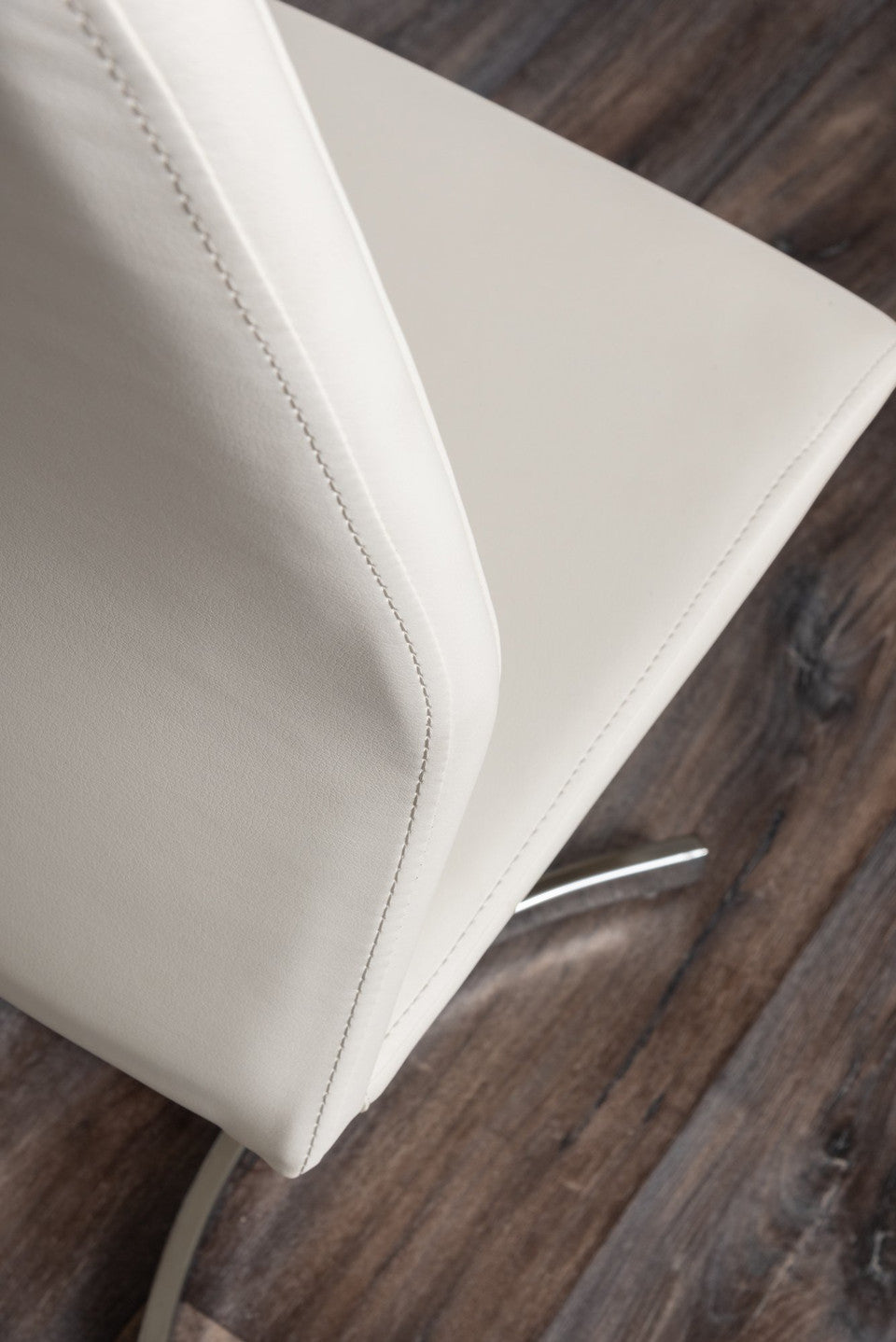 Giovani Black White High Gloss Glass Dining Table and 4 Willow Chairs Set